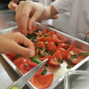 CRIANÇAS NA COZINHA<br>FINAL DAS FÉRIAS<br>7 a 13 anos<br>2 Aulas<br> 10 às 13h