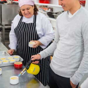 RECEITAS FÁCEIS<BR>E DE EFEITO<br>1 Aula<br>PARA PRINCIPIANTES<BR>Ceviche,Quiche, Ragú de fraldinha com polenta e mais...