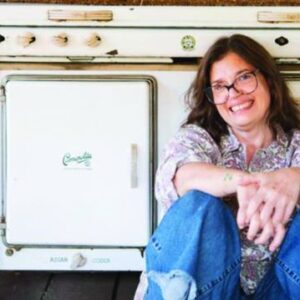 2026<br>BOLOS CASEIROS<BR>DA HELOISA BACELLAR<BR> Bolo Cremoso<BR>de Milho Fresco<br> Bolo com Pedacinhos<br>de Chocolate e Café<br> Bolo de Peras e Nozes