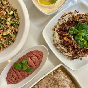 COZINHA ÁRABE ESSENCIAL<BR>com Luiza Zaidan<br>Hommus, Babaganush, Kafta, Tabule, Kibe Cru e Arroz com Aletria